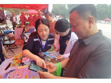 普泰公司青年志愿者參加“安全宣傳咨詢?nèi)铡被顒?dòng)